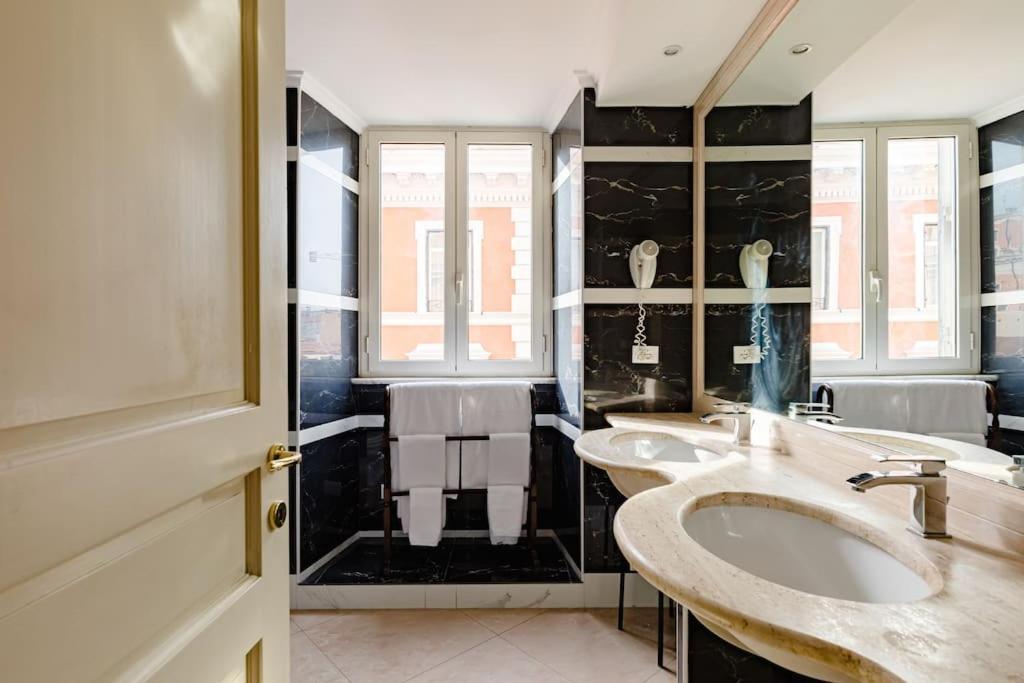 41 Nazionale Suite 41 Roma Eksteriør bilde