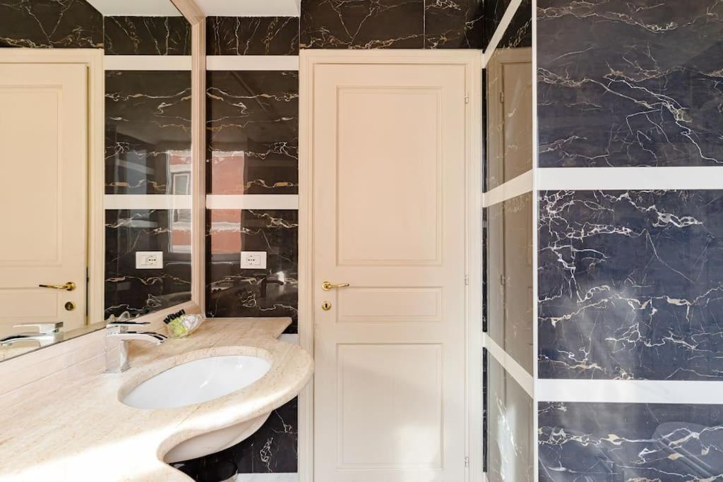 41 Nazionale Suite 41 Roma Eksteriør bilde
